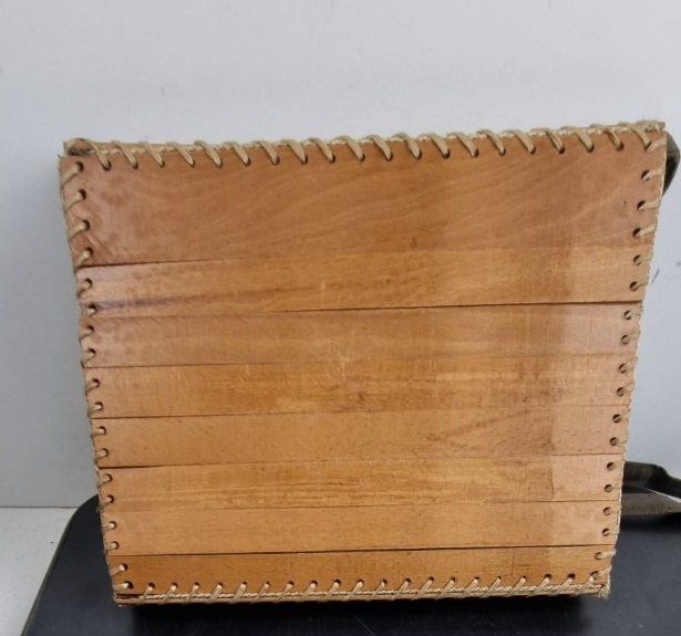 Taschen für Damen: Handtasche aus Holz und Stoff Trachtenmode – Gebraucht aus Flums von Flumsantik 2