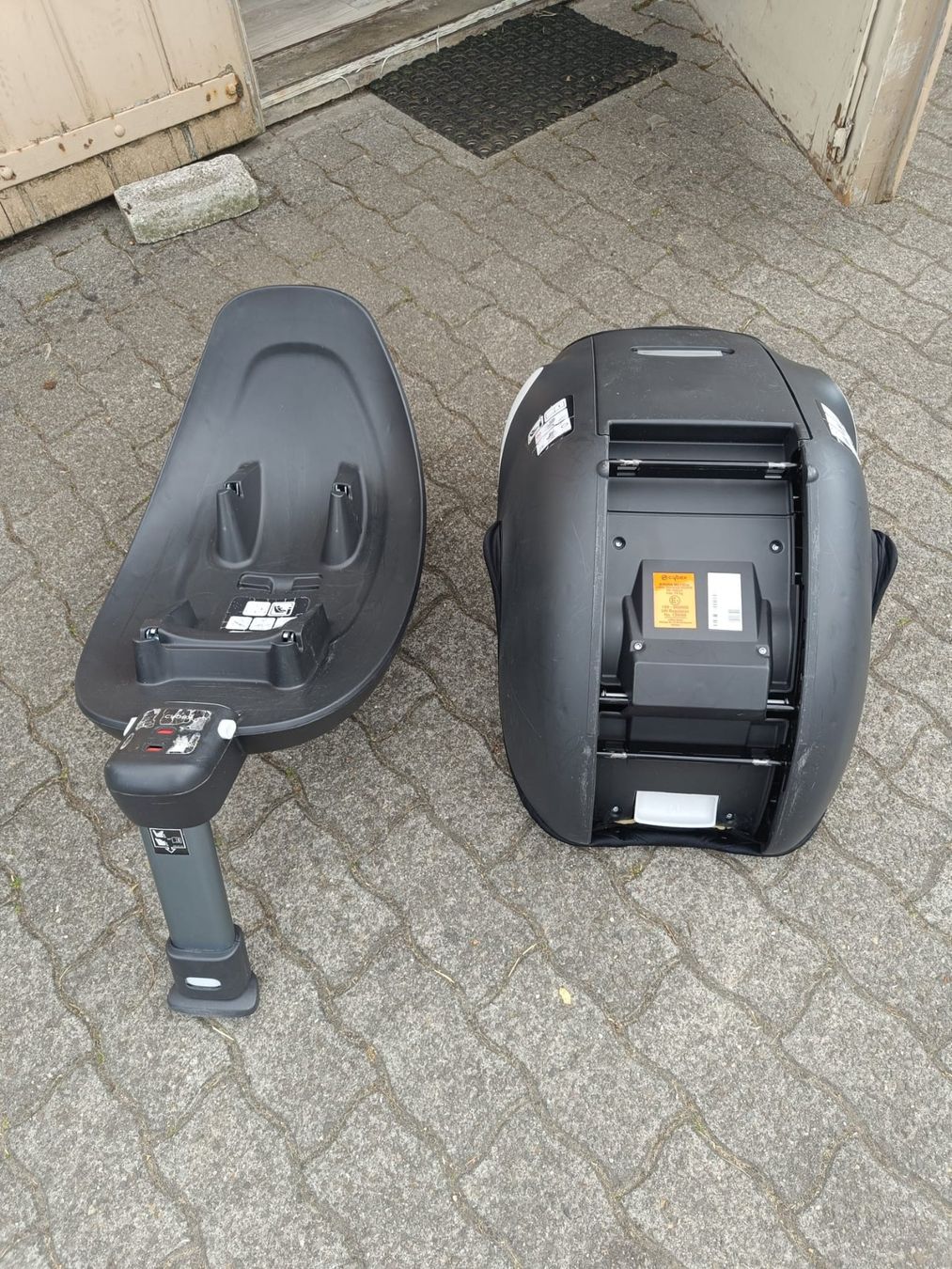 Cybex Seggiolini per auto: Cybex Sirona M2 i-size – Usato da Lostorf venduto da rosmarinstengeli 3