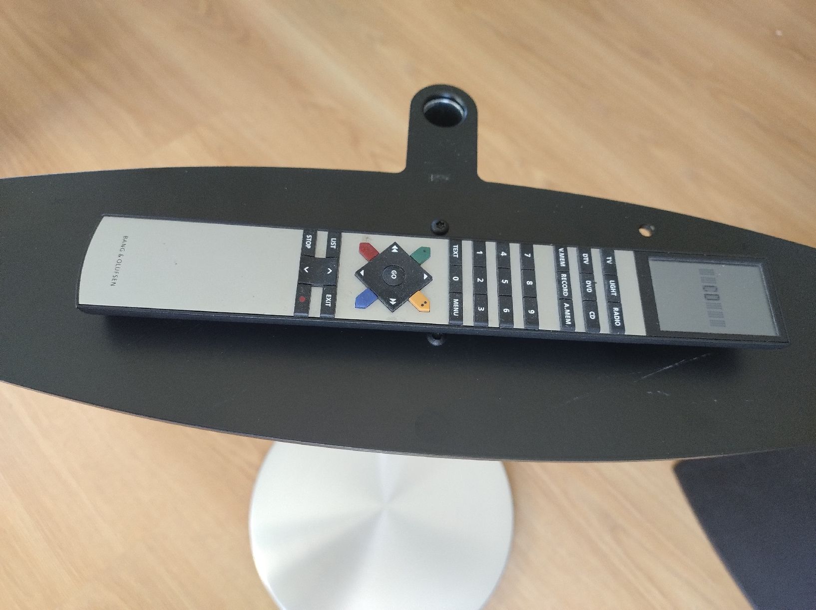 Bang & Olufsen Radio: Bang & Olufsen BeoSound 1 – Usato da Vinelz venduto da pir_x5fw 4