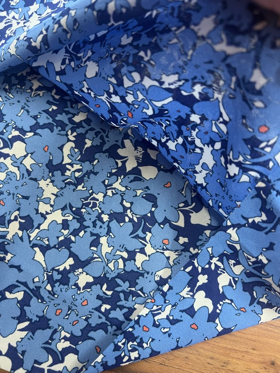 Marc Cain Camicette: Marc Cain Blusentop Blumenmuster Grösse N 5 neu – Nuovo (secondo la descrizione) da Burgdorf venduto da puppennetz 5