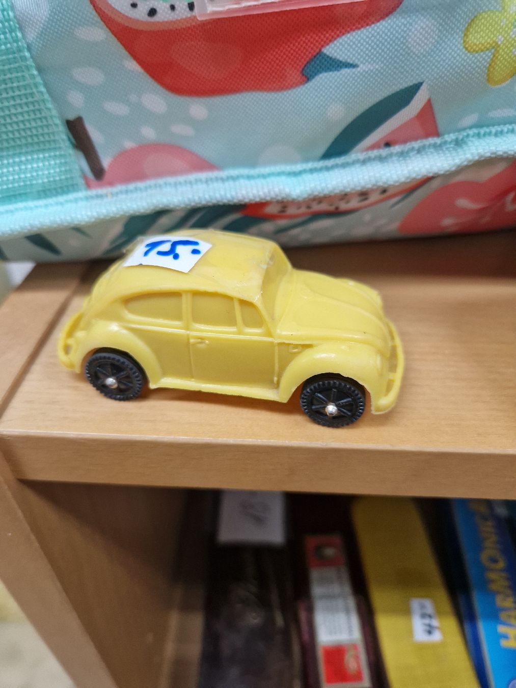 Giocattoli: Gelber VW Käfer,  Oldtimer Spielzeugauto 🚗 – Usato da Mörigen venduto da Clio111 6