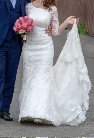 Traumhaftes Brautkleid mit Spitze, Grösse 38