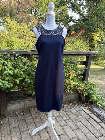 Calvin‑Klein Kleid Navy, Mit Steinchen-Detail. Größe 8