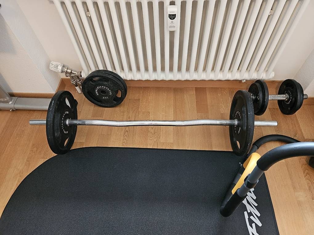Vélos d'appartement: Fitness zimmer – D'occasion à Rheinfelden par sevi13 1