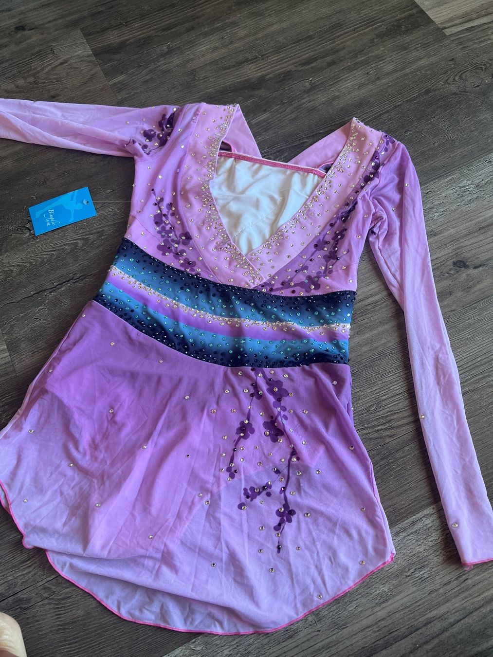 Vestiti & Gonne: Eiskunstlauf Kürkleid – Usato da Bäretswil venduto da SoGi1519 1