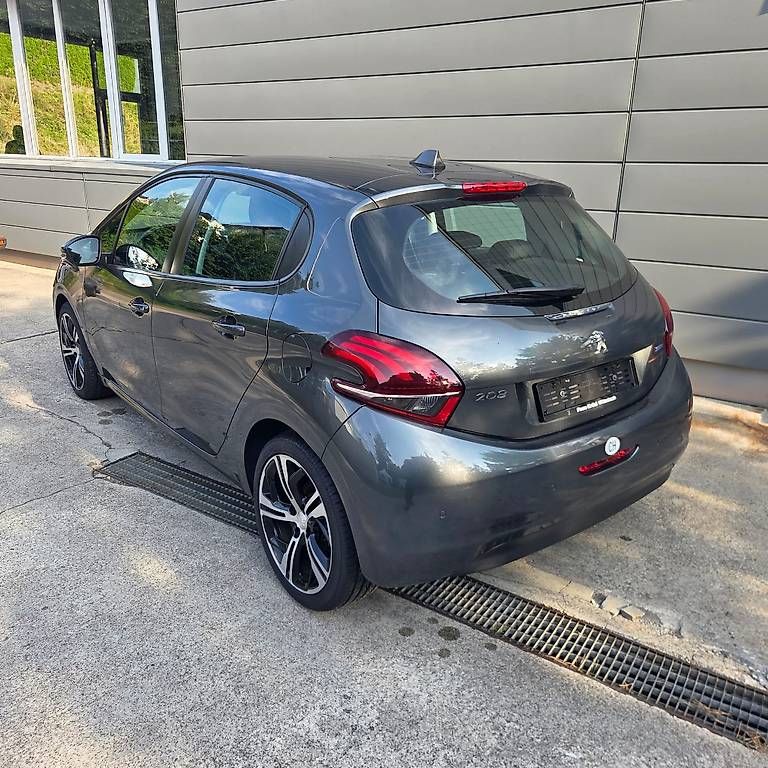 Automobili: Peugeot 208 1.2i STT – Usato da Gossau SG venduto da mat_vn65 1