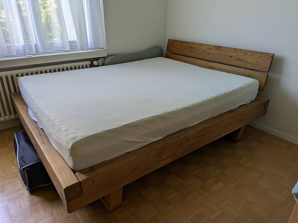 Betten: Massivholzbett – Gebraucht aus Luzern von Stud_ 3