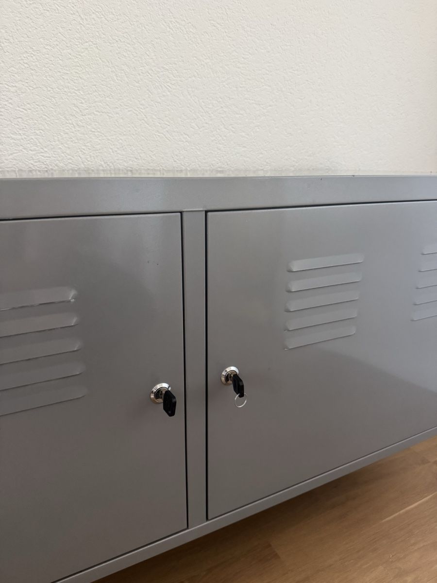 Cassettiere: Ikea Metallschrank | Kommode | TV Möbel – Usato da Lanzenhäusern venduto da ann_ghy7 4