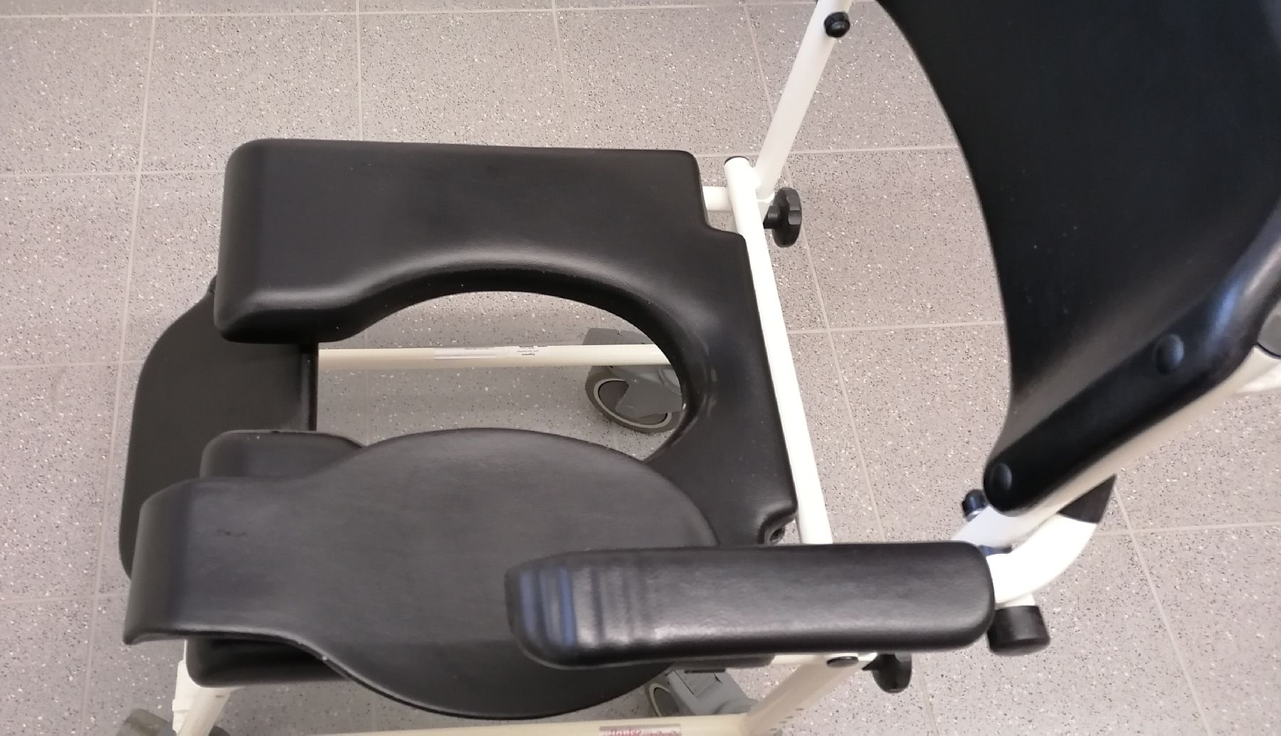 Stühle: Hygienestuhl Dusch-oder Nachtstuhl – Gebraucht aus Schwarzenegg von musi09 2