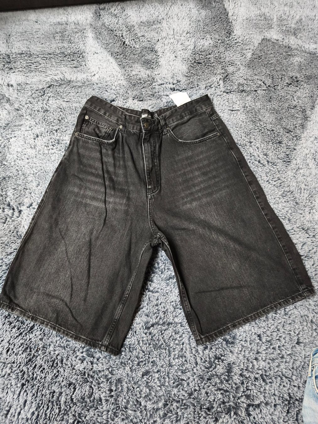 Pull&Bear Jeans: Herren Jeans kurze Hosen PULL&BEAR Gr.42 schwarz +hellblau – Nuovo (secondo la descrizione) da Uster venduto da zebralino 4