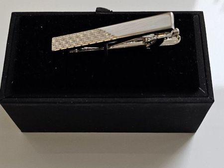 Krawattennadel neu und originalverpackt in Geschenksbox