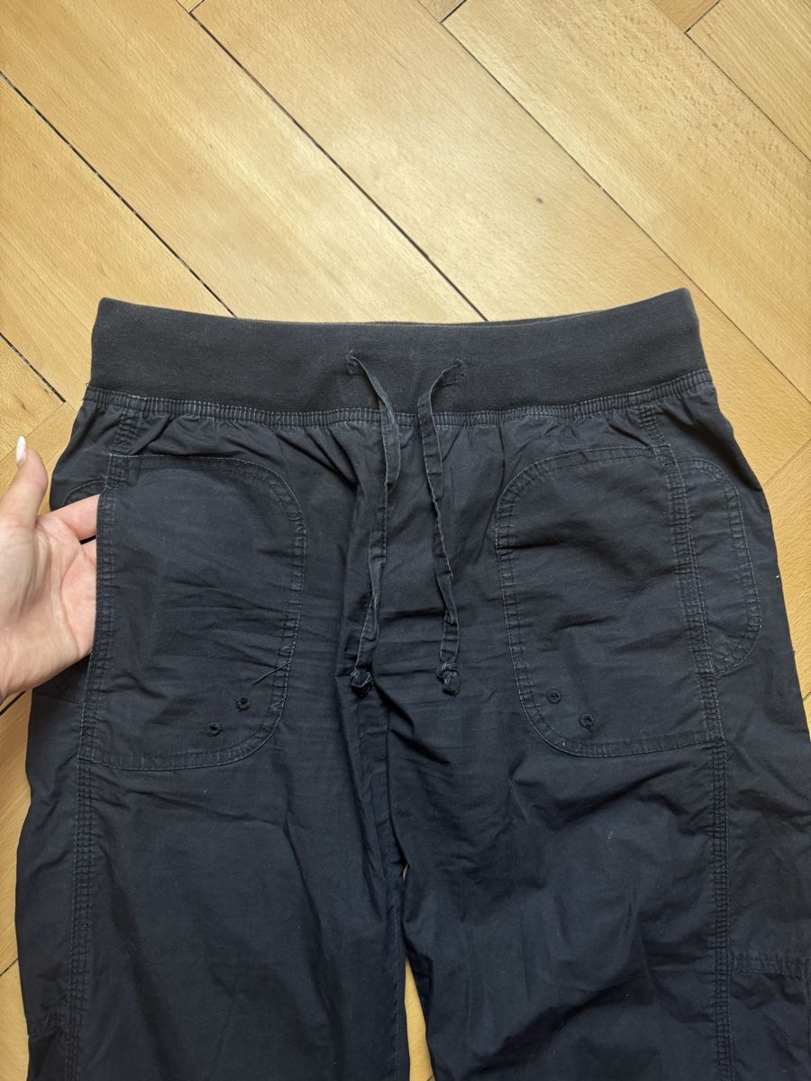 Only Pantalons: Only Damen Freizeithose schwarz – D'occasion à Bern par llina257 4