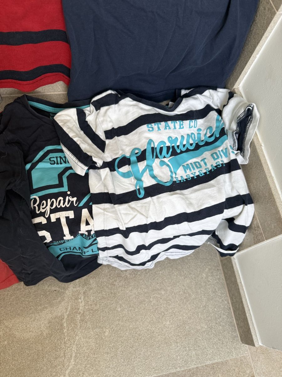 Lotti & Set di vestiti: Kinder Kleiderpaket, T-Shirts, Gr. 110/116 – Usato da St. Erhard venduto da Cfreya 6