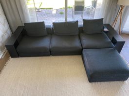 Sofa Felxform Ground-Piece mit Regalarmlehne Leder