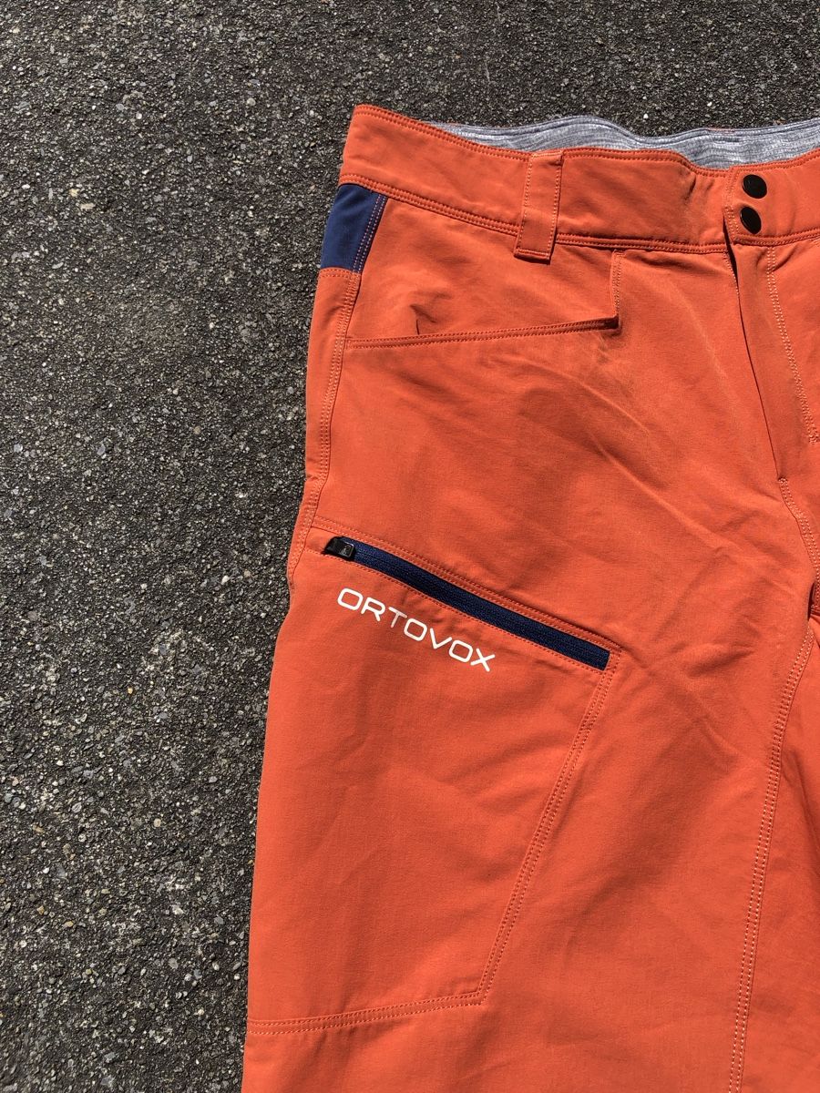 Ortovox Pantaloni: Ortovox Pelmo Shorts – Usato da Fribourg venduto da ann_l9b7 1