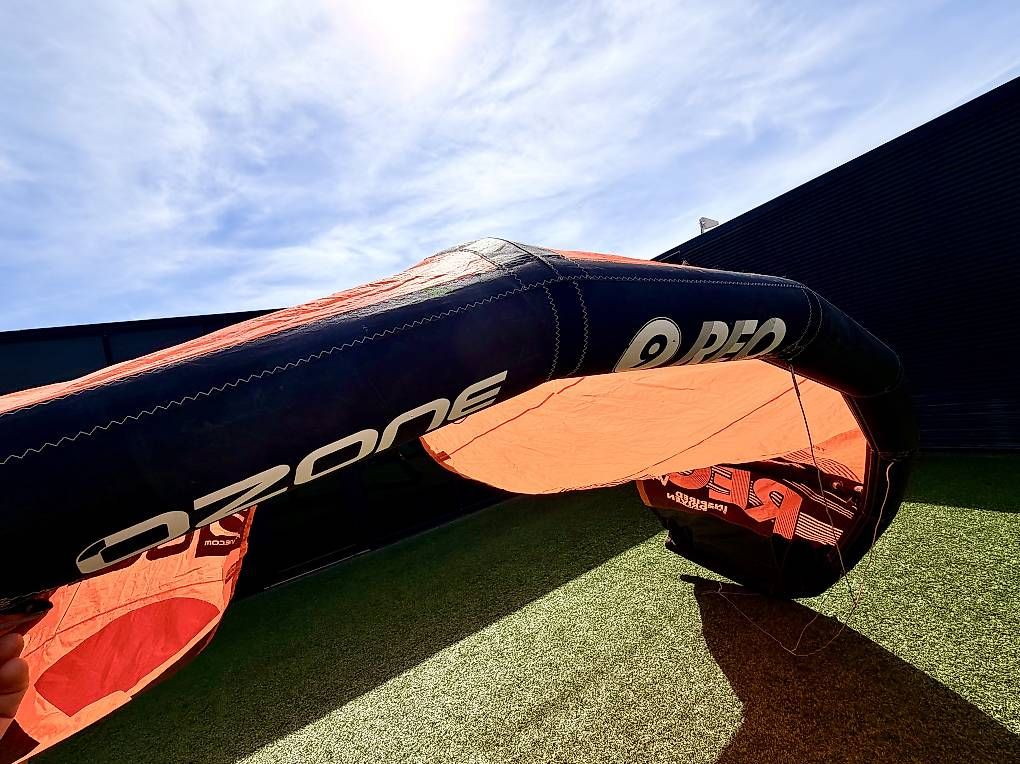 Ozone Kite: Kite OZONE REO V4 in 9m2 – Gebraucht aus Richterswil von Traemlis 4