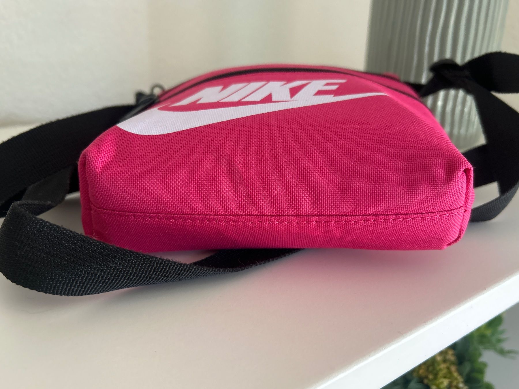 Taschen für Damen: Umhängetasche pink mit aussen und innen Fächern – Neu (gemäss Beschreibung) aus Brunnen von Nala2929 5