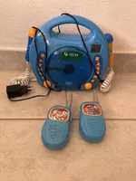 CD Player mit Mikrofon und Walkie Talkie