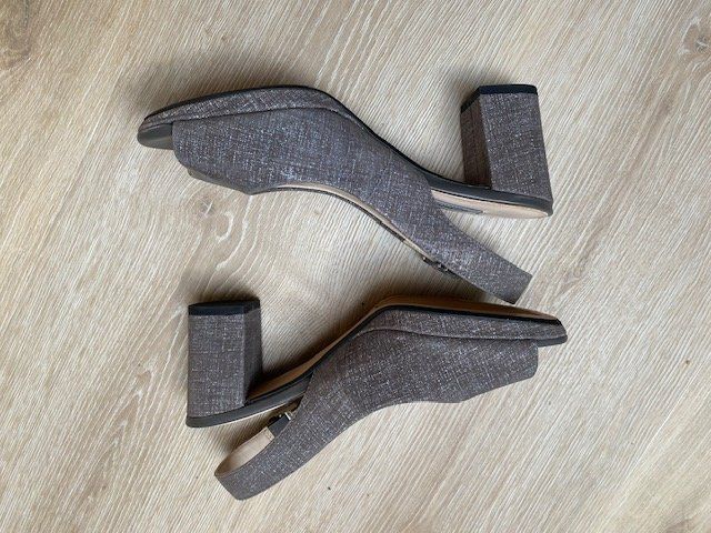 Clarks Scarpe da donna: Sandales Clarks neuves – Nuovo (secondo la descrizione) da Crans VD venduto da vra_262m 1