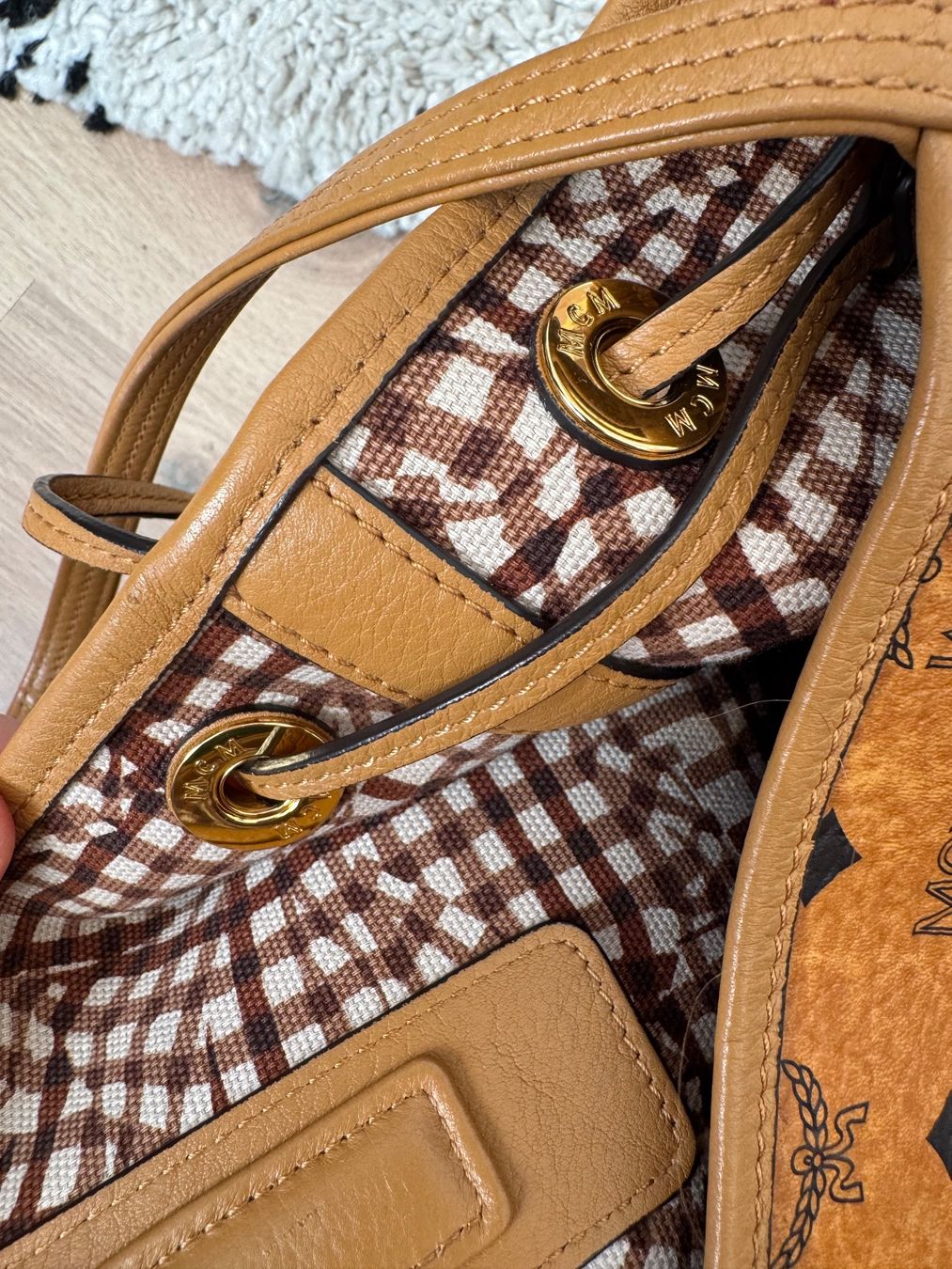 Mcm Borse da donna: Original MCM Liz Wendeshopper In Visetos – Usato da Buchs ZH venduto da crazyhandbaggirl123 8