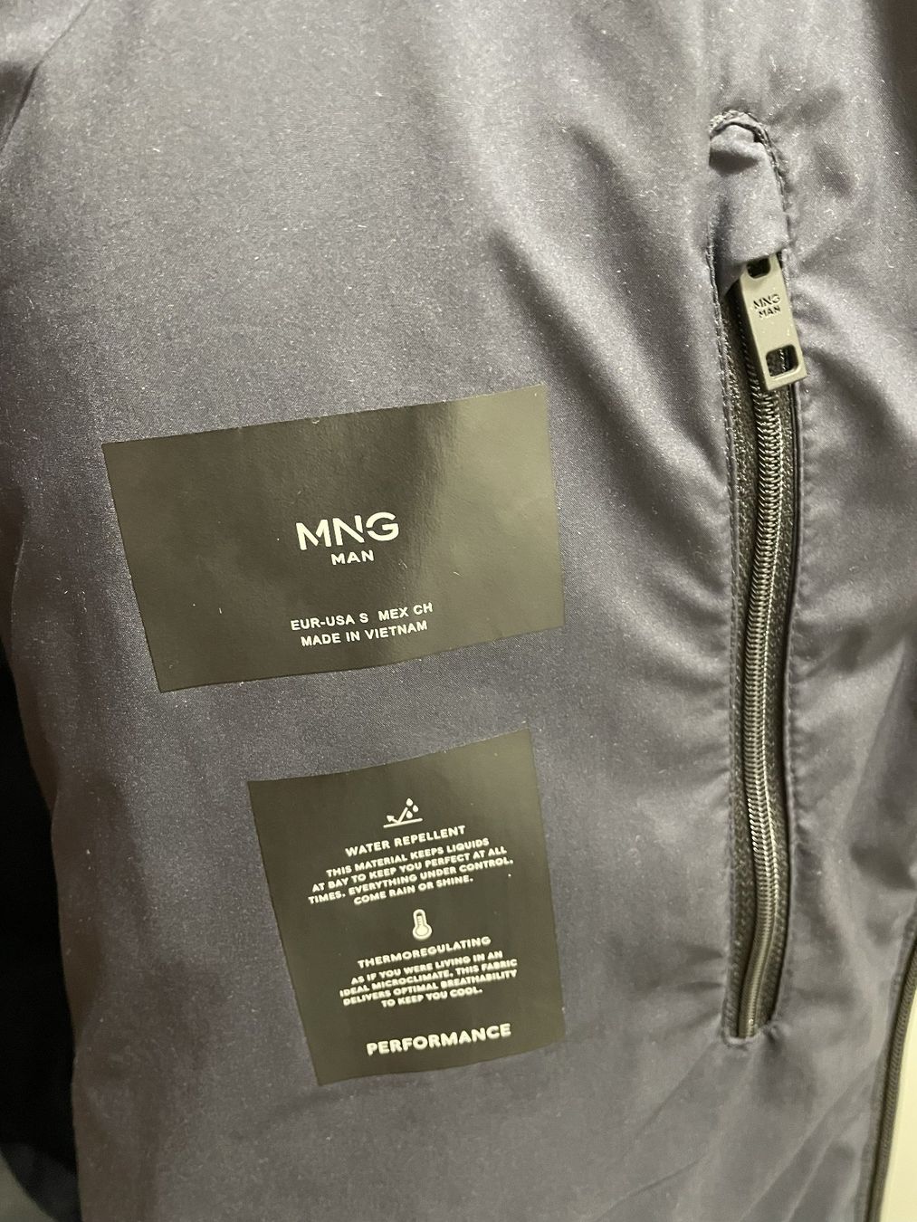 Mango Cappotti: Daunenmantel von Mango – Usato da Zürich venduto da yab_jyq9 2