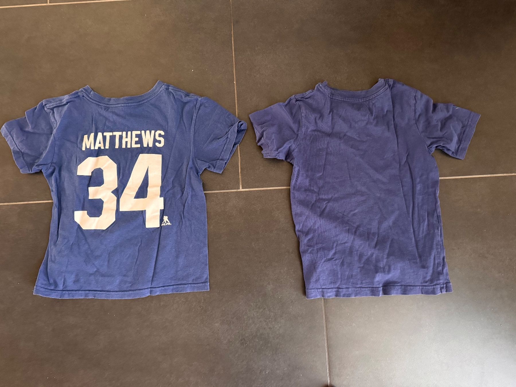 T-Shirts: Kinder T-Shirts Toronto Maple Leafs 2 Stk. – Gebraucht aus Wängi von tottii1977 1