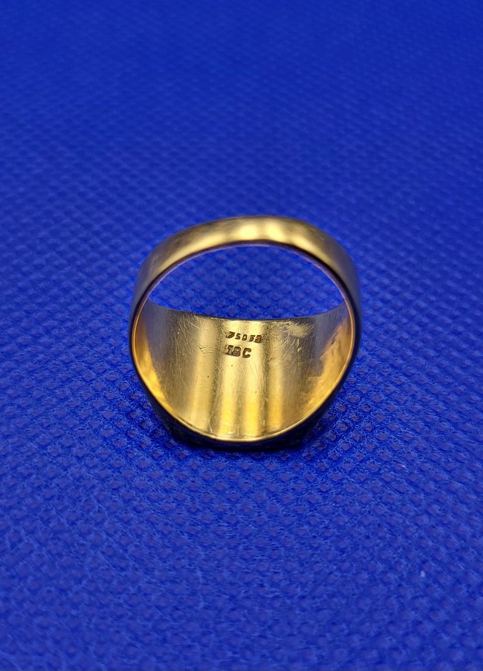 Anelli: 18 Karat 750 Gold Wappenring – Usato da Wald ZH venduto da Aniade 2