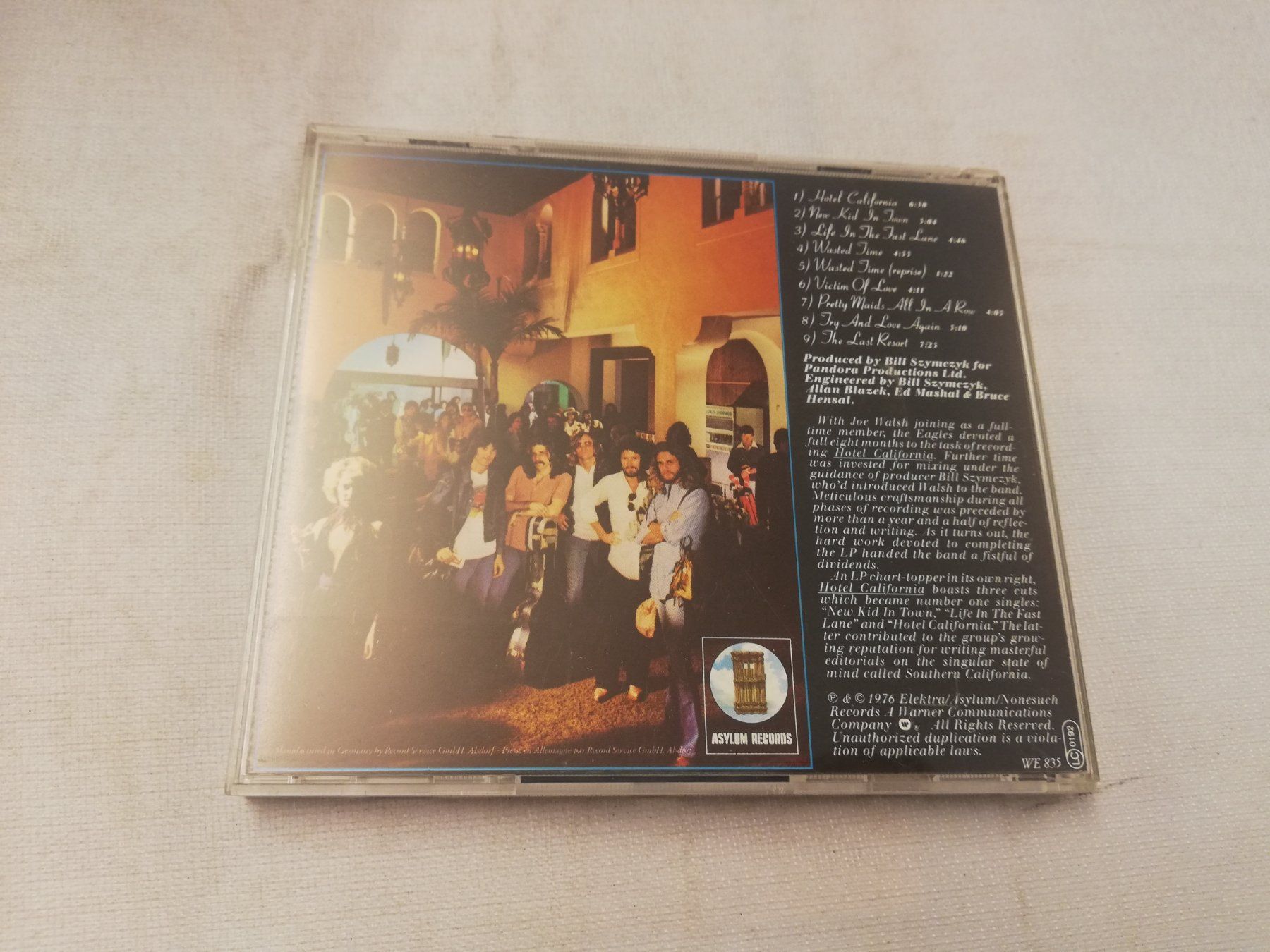 CD: EAGLES - HOTEL CALIFORNIA – Usato da Bern venduto da Vinylsound.ch 1