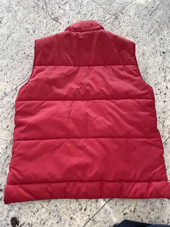 Gilet & Giacche senza maniche: Gilet rosso – Usato da Ascona venduto da eli_nq6c 1