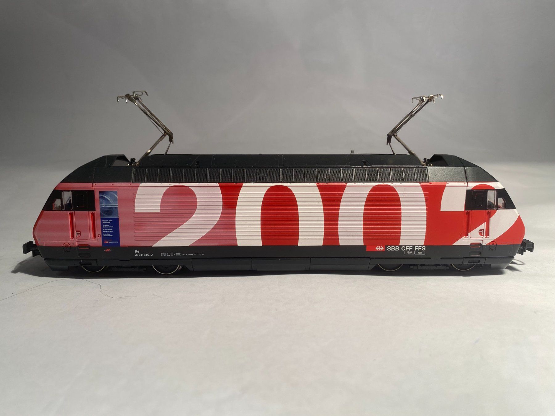 Roco Modelleisenbahnen: ROCO E-Lok SBB RE460 JUBI POST rot, DC ANALOG – Gebraucht aus Buchrain von Modellbahn11 1