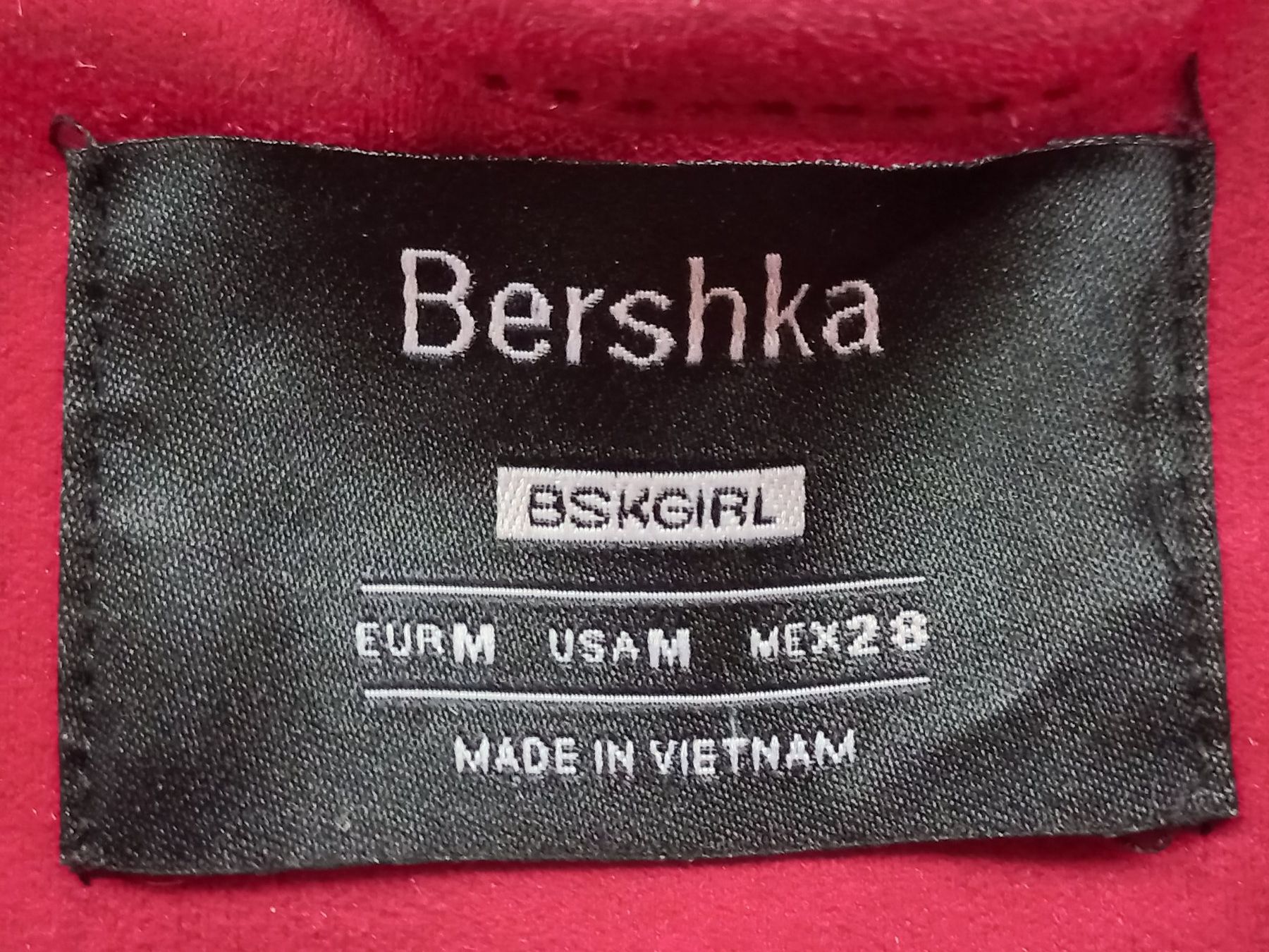 Bershka Jacken: Bershka veste – Gebraucht aus Châtelaine von kbabs 1