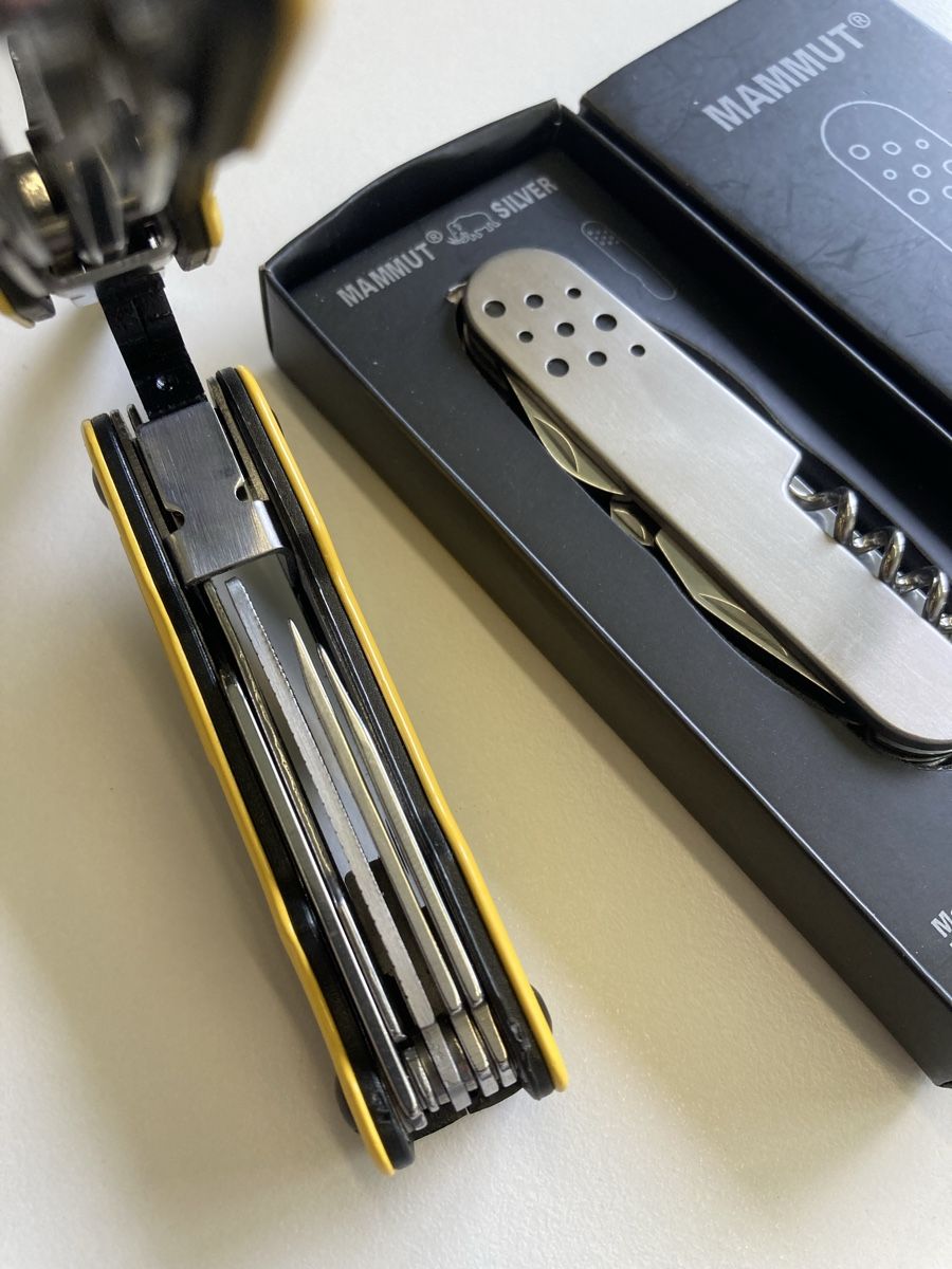 Dewalt Tous les outils: Multitool DEWALT und Mammut Messer Silver neu – D'occasion à Niederuzwil par Miami1999 4