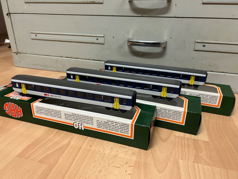 Hag SBB Personenwagen NPZ Farbe EW1 (3 Stück) (Gebraucht) in Erstfeld ...