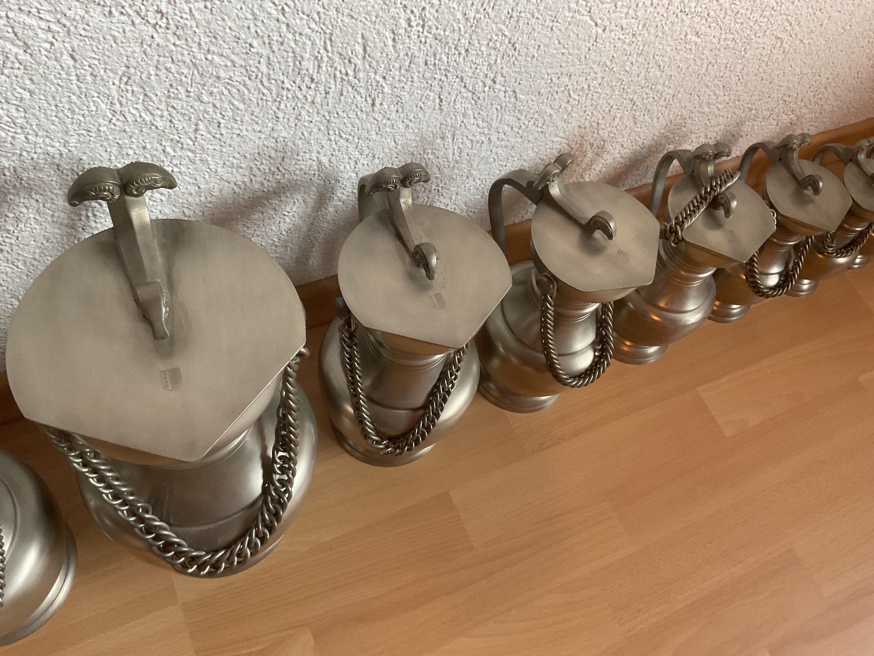 Tutte le decorazioni: 19-teiliges Walliserkannen Set – Usato da Solothurn venduto da huesi78 4
