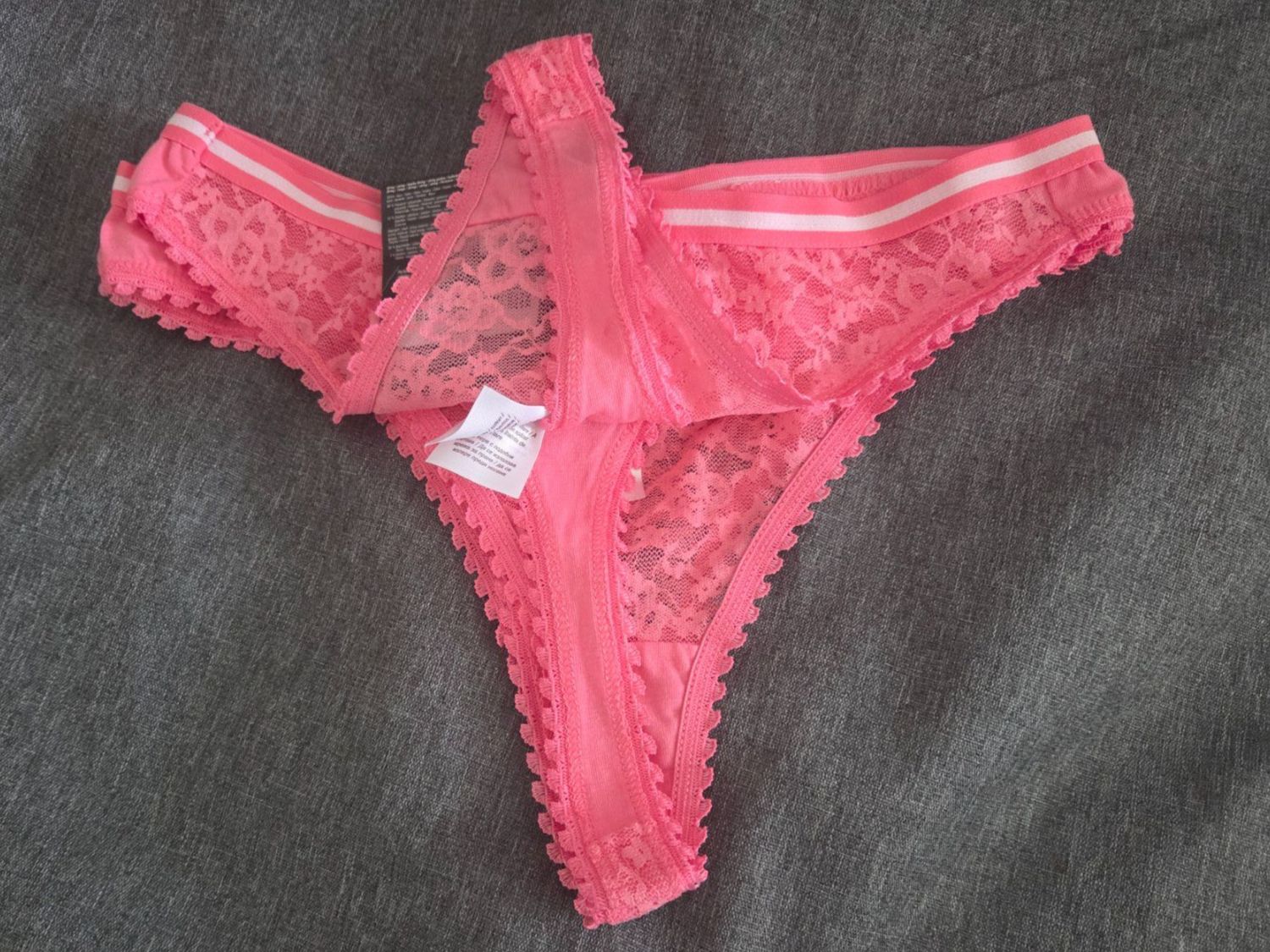 Sonstige Unterwäsche: Janina Spitzen-Strings 3er-Pack Pink Gr. 34/36 NEU, unget... – Neu und originalverpackt aus Abtwil AG von MaVo.0710 2