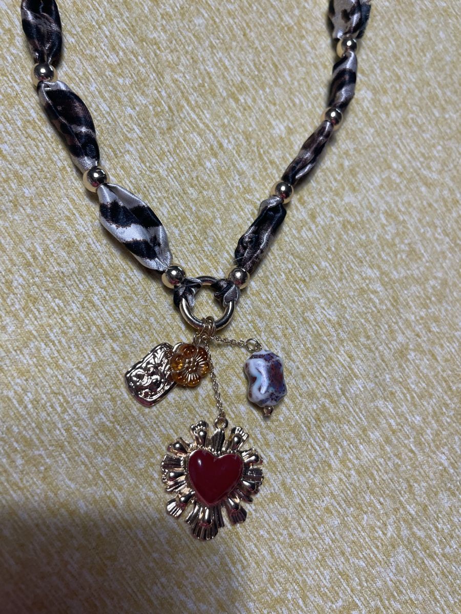 Catenine: Collana con pendente cuore rosso e ciondoli – Nuovo e nell'imballaggio originale da Gordevio venduto da LanaZimm 5
