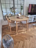 Esstisch mit 4 Stühlen