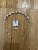 Accessories, pearl earrings and hairband