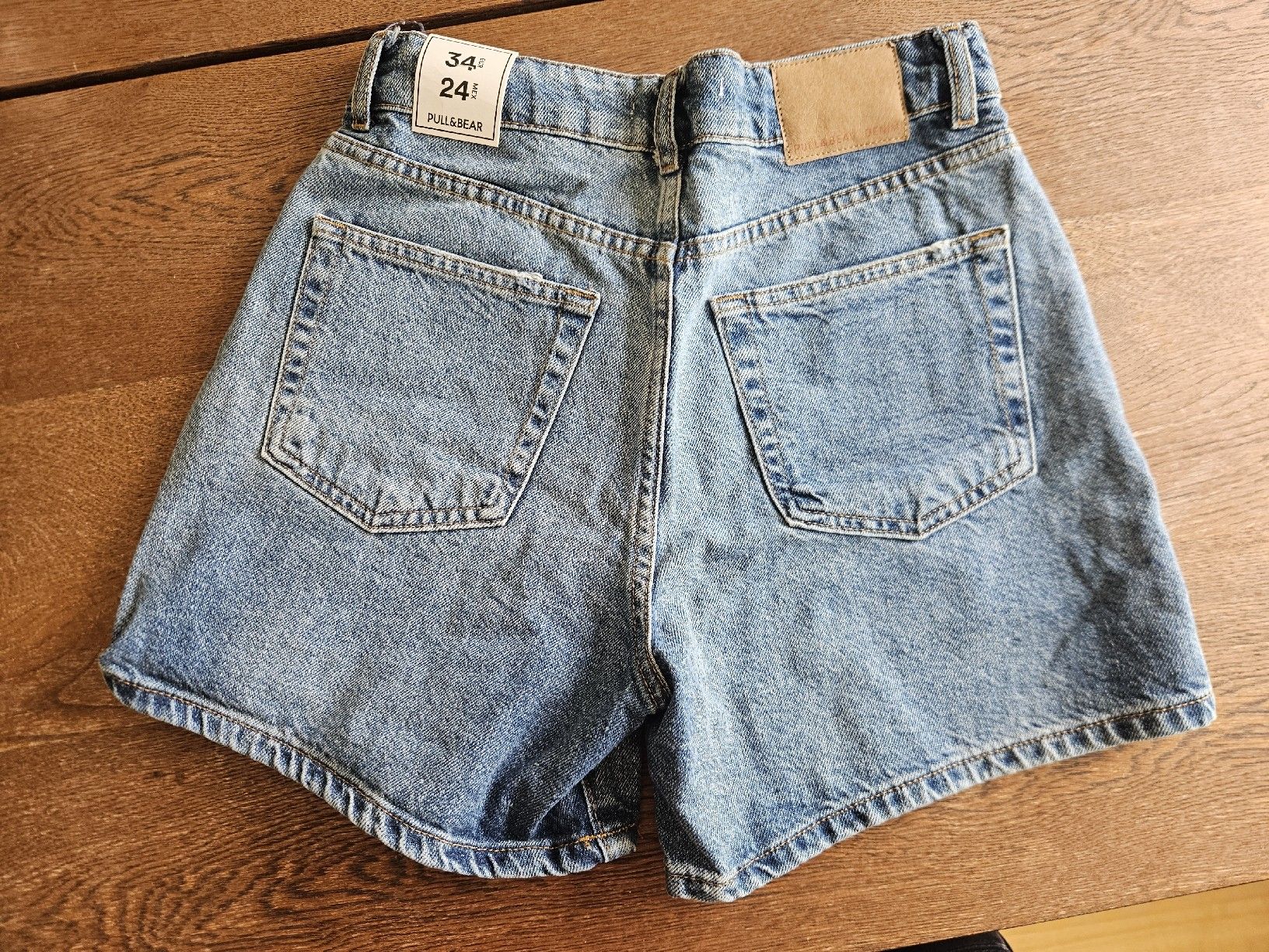 Pull&Bear Hosen: Jeans-Shorts Pull&Bear  Grösse 34  – Neu und originalverpackt aus Wil SG von an_ka 1