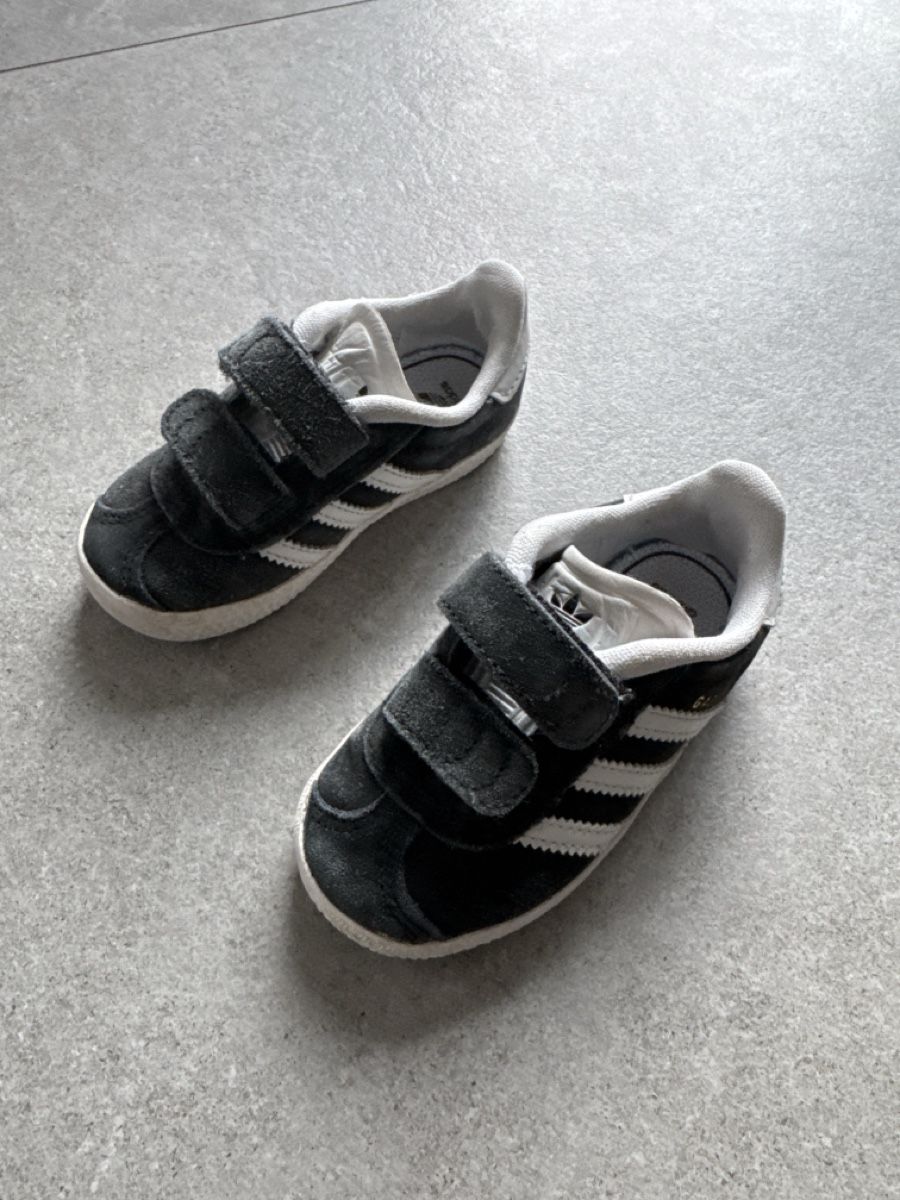 Adidas Scarpe da uomo: Adidas Gazelle taille 22 – Usato da Saillon venduto da alico 1