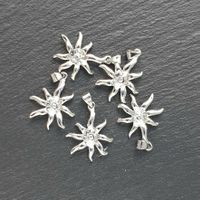 Anhänger Sonne/Blume Metall ca. 25x20mm