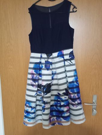 Tolles Cocktail Kleid