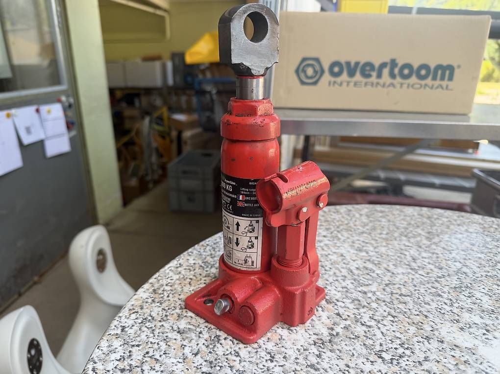 Tutti gli attrezzi: Stockwagenheber 2000kg, gebraucht – Usato da Necker venduto da liq24