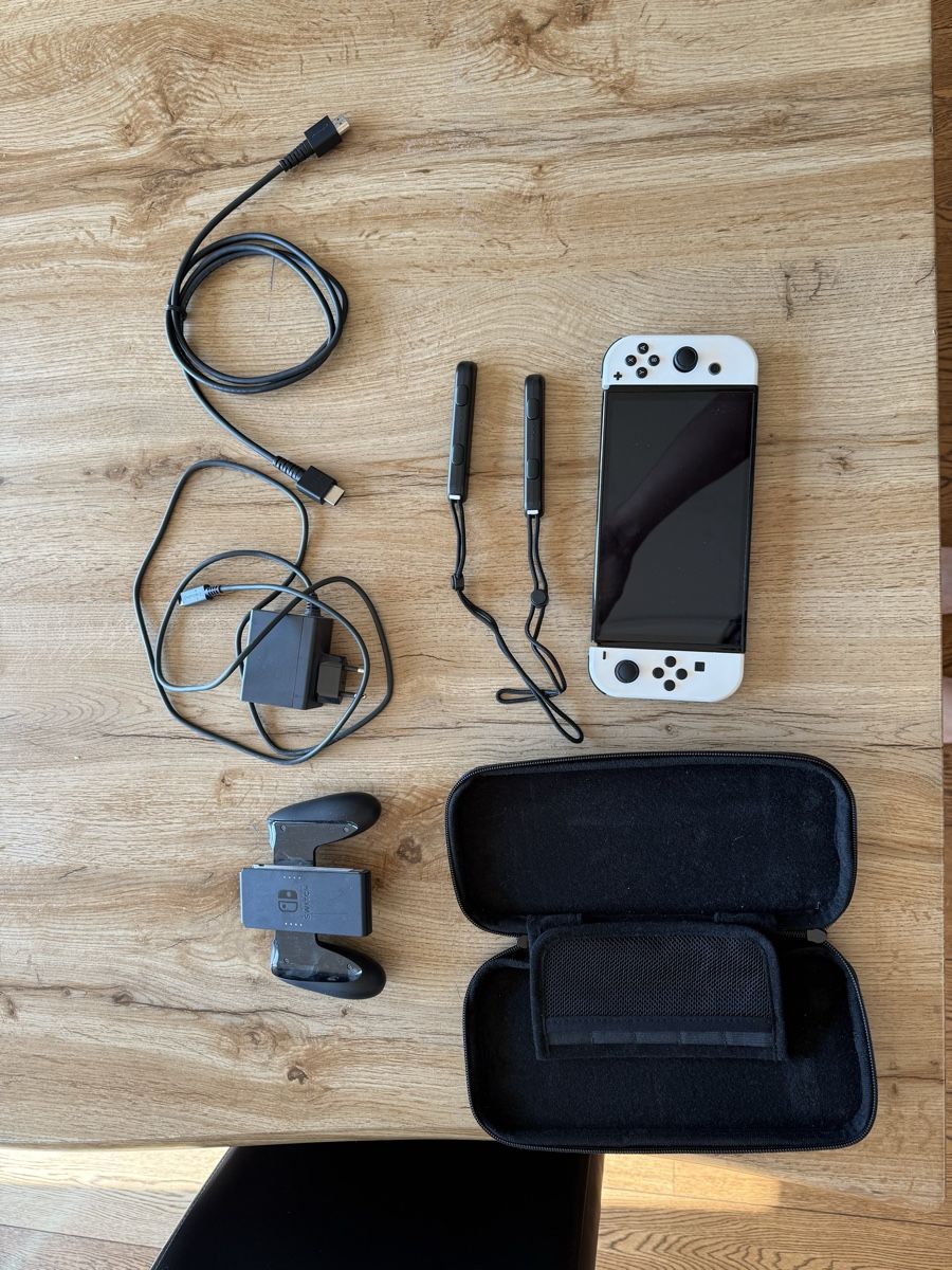 Nintendo Console: Nintendo Switch Oled mit 200gb Speicherkarte – Usato da Dietwil venduto da jan_98ct