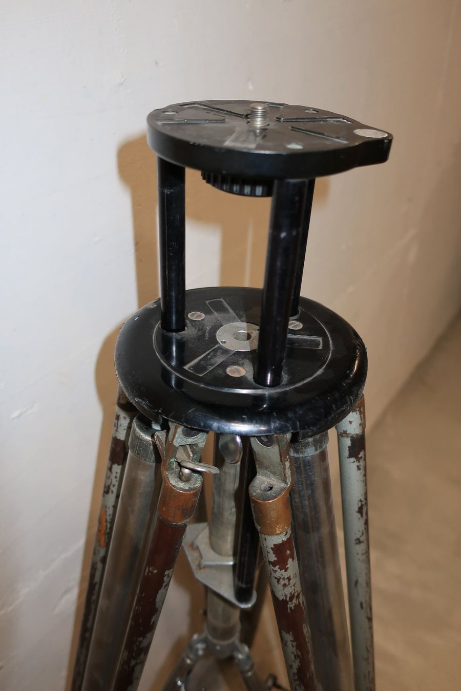 Foba Trépieds & Accessoires: stark gebrauchtes Foba C40 Stativ ASMNO – D'occasion à Zürich par dnk_nrd8