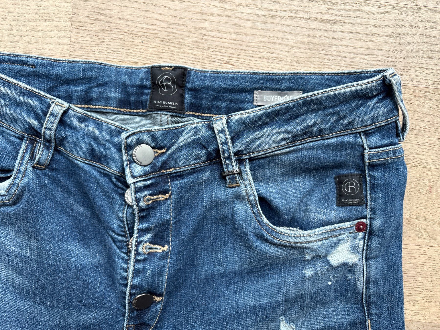 Elias Rumelis Jeans: Elias Rumelis Boyfriend Jeans – Usato da Elgg venduto da Jo_Naj