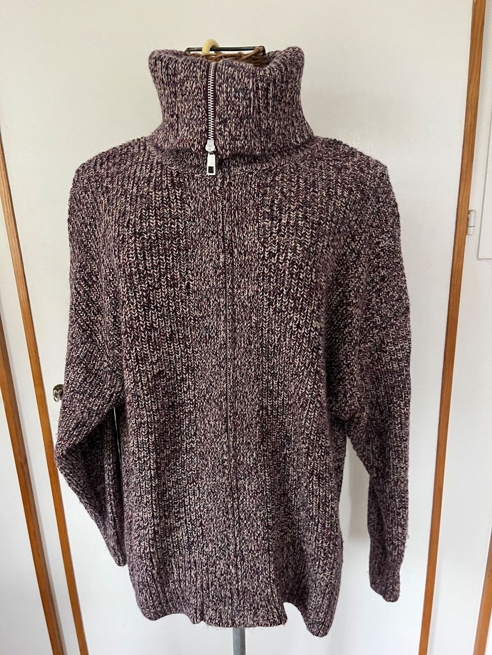 Oysho Giacche: OYSHO Strickjacke Gr. M – Usato da Utzenstorf venduto da Ismaele 1