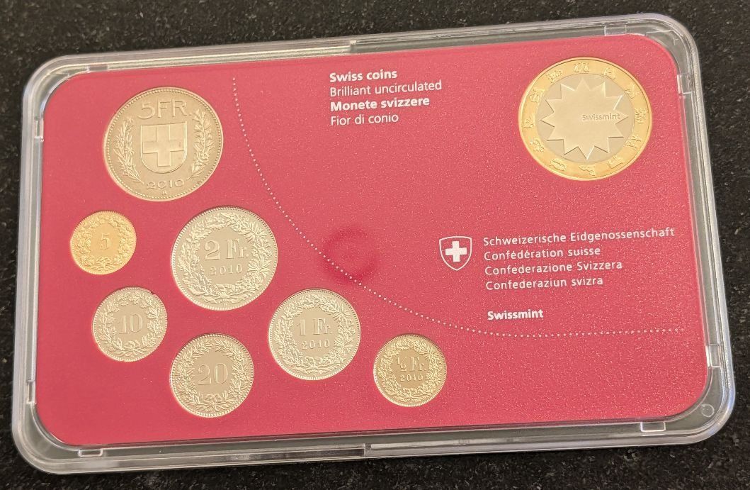 Tutti le monete: Münzsatz Baby 2010 stgl – Nuovo (secondo la descrizione) da Arch venduto da moneyswiss 2