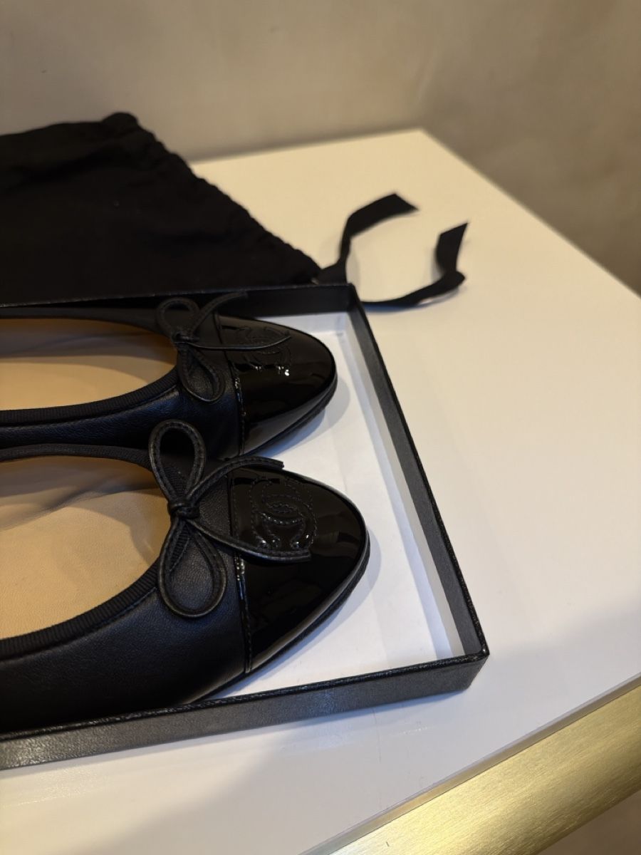 Chanel Damenschuhe: Ballerine Chanel avec facture  – Gebraucht aus Genève von ede_zm7r