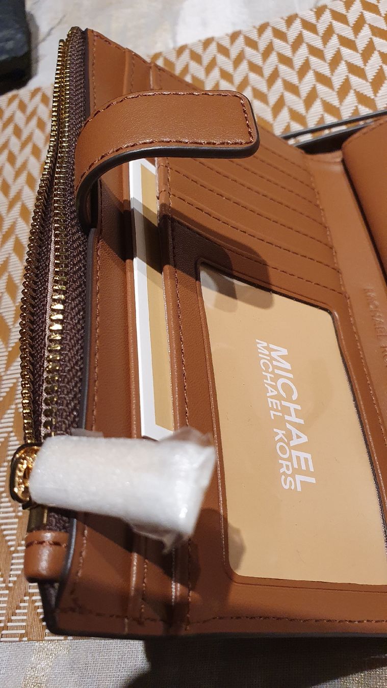 Michael Kors Portamonete: Portefeuille Michael Kors Neuf – Nuovo e nell'imballaggio originale da Avry-sur-Matran venduto da cec_nhz8